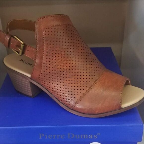 Pierre Dumas Sorrento  - Picture 1 of 9